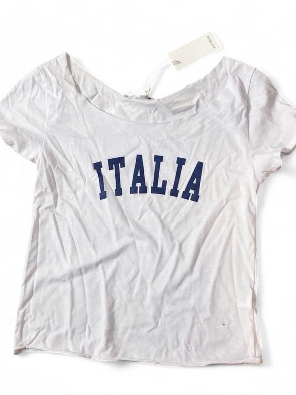 🎀3/$25🎀 White Scoop Neck Tee with Navy ITALIA Graphic